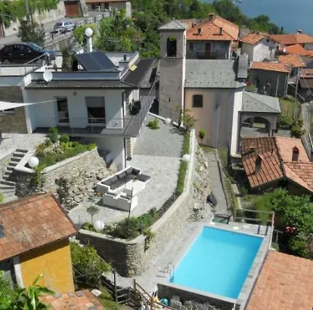 Sleeps 8 Pool Air Con Villa