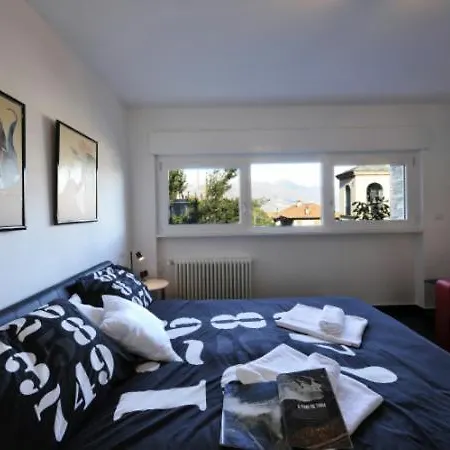 Sleeps 8 Pool Air Con Villa *